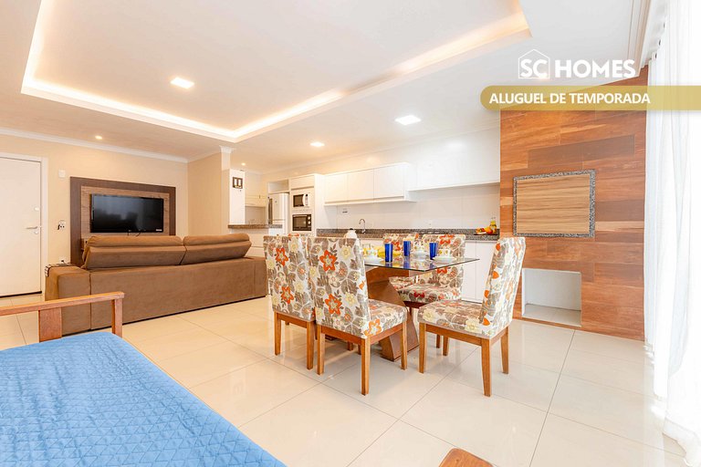 Apartamento com piscina e vista para montanha