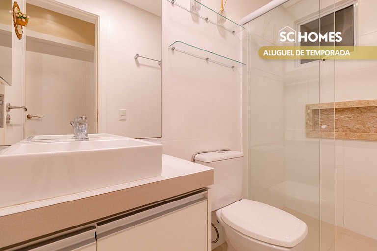 Elegante Apartamento no início da Praia de Bombas