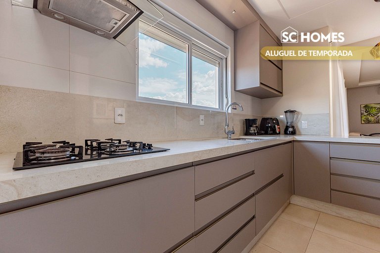 Cobertura Duplex em Condomínio com Piscina