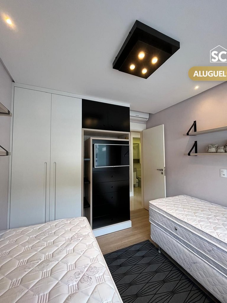 Luxuoso Apartamento com Piscina Privativa - VRDS